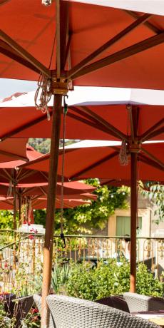 Auberge Du Cedre- Sonnenterrasse